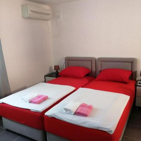 Sara Apartments 부드바 객실 사진